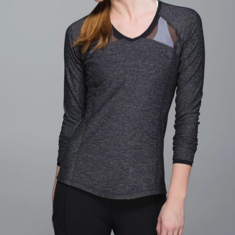 Lululemon Heathered Black Pace Pusher Long Sleeve Tee, Size 2